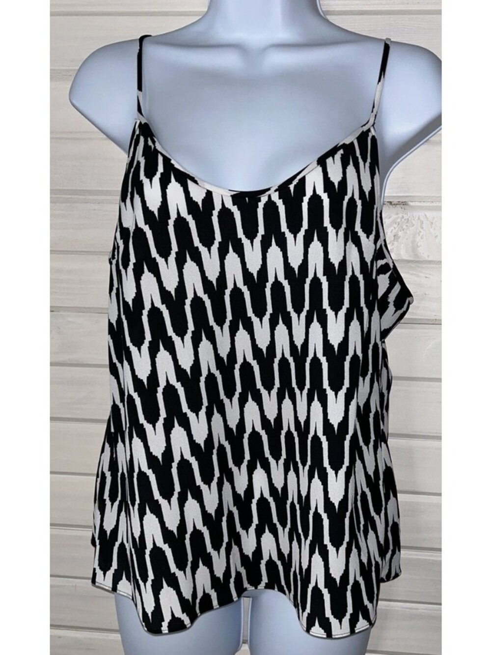 Diane von Furstenberg Sz MEDIUM Black White Geo Print Cami Tank Shell EUC